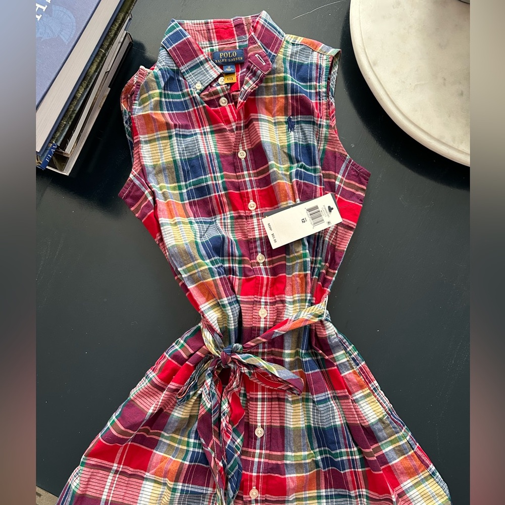 10 items for 10-12 year old 🧒 Dresses and a couple of shirts, closet cleaning